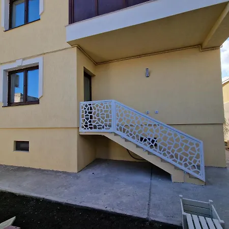 Apartment Yza